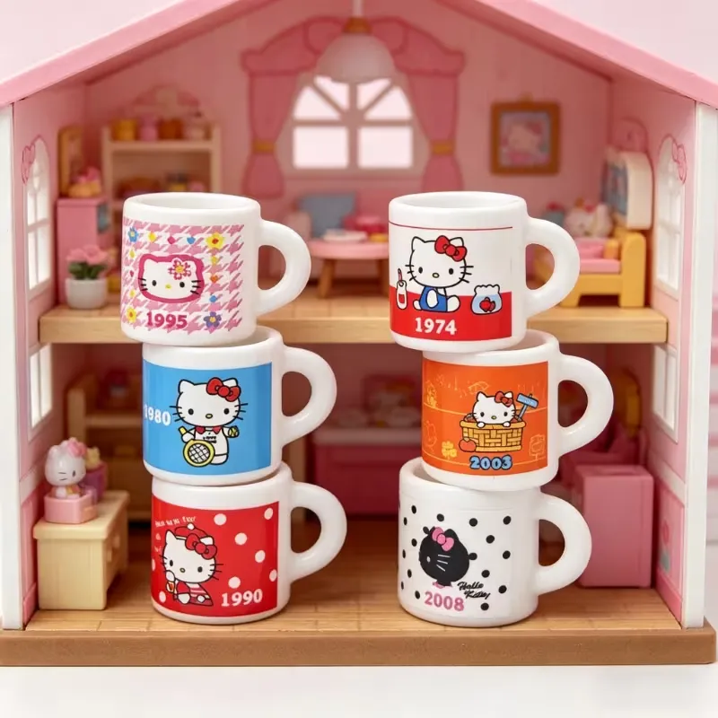 Conjunto Oficial Sanrio de 3 Mini Canecas